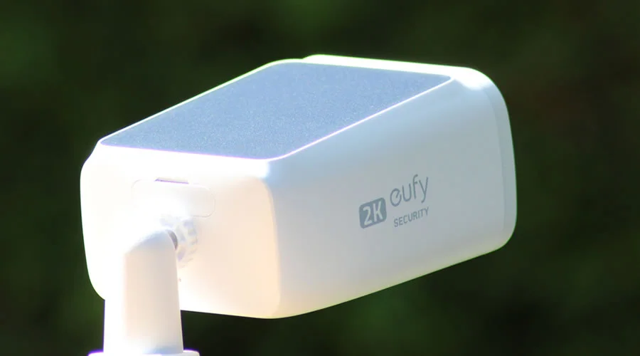 eufy SoloCam S40 mit integriertem 13.400-mAh-Akku